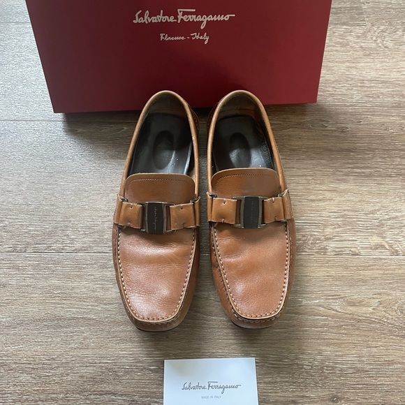 Salvatore Ferragamo shoes - Picture 2 of 13